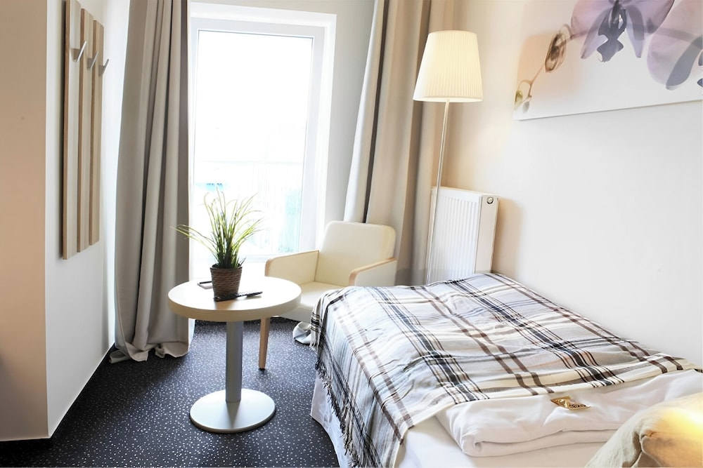 Sleephotels 11/36