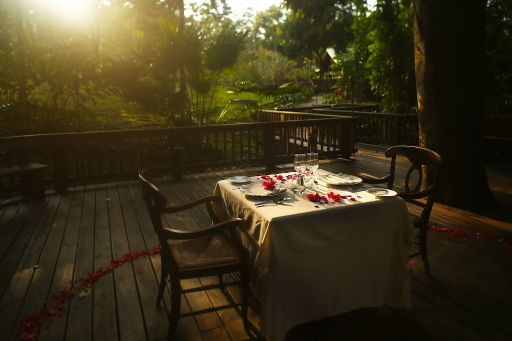 THE LODGE AT PICO BONITO 60/76