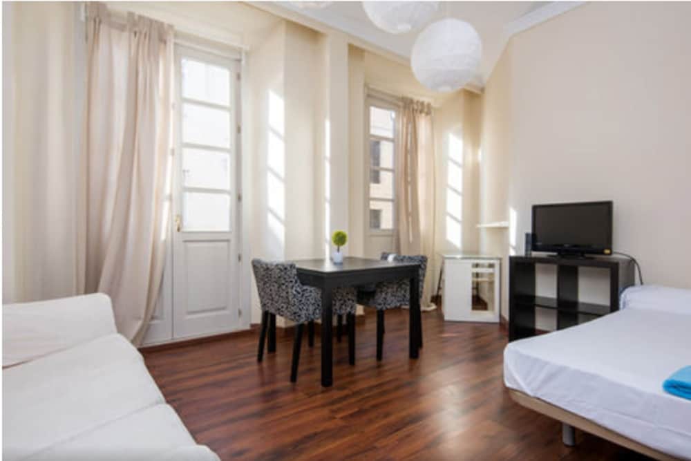 Feel Malaga Hostel 49/58