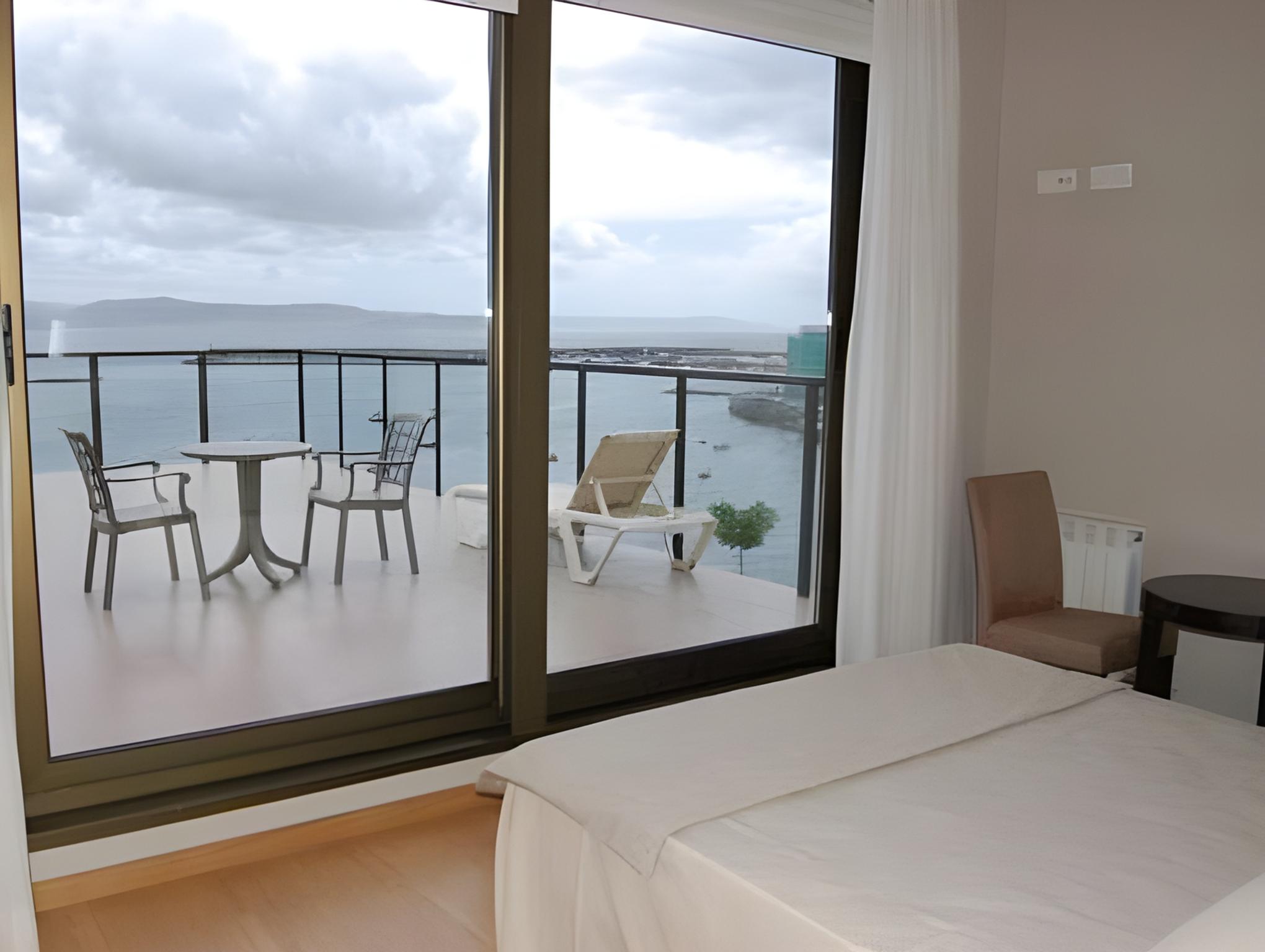 Apartamentos Turisticos Playa De Osmo 4/19