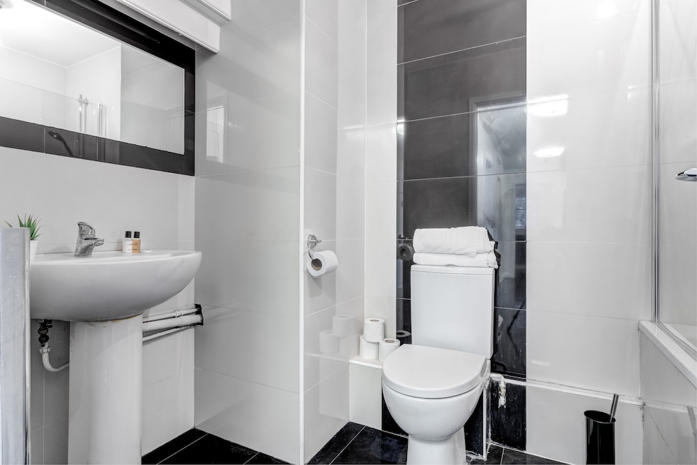 Sherborne court 42/50