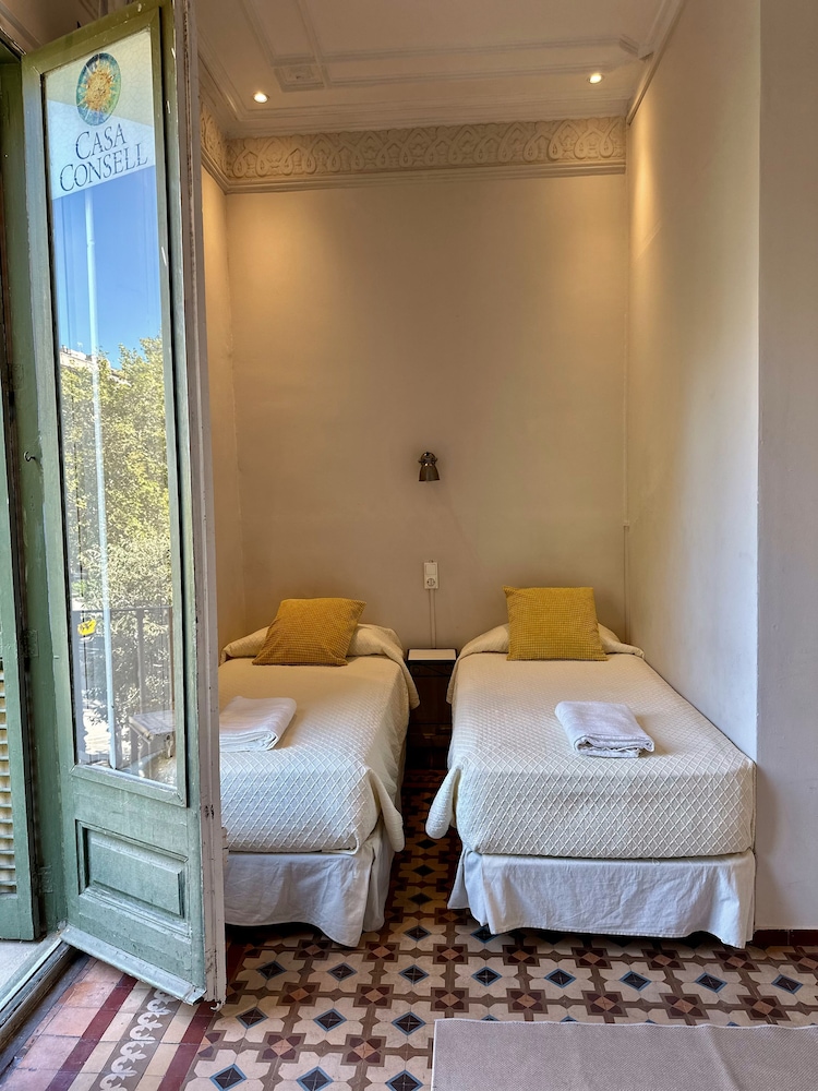 BARCELONA CENTER INN 15/50