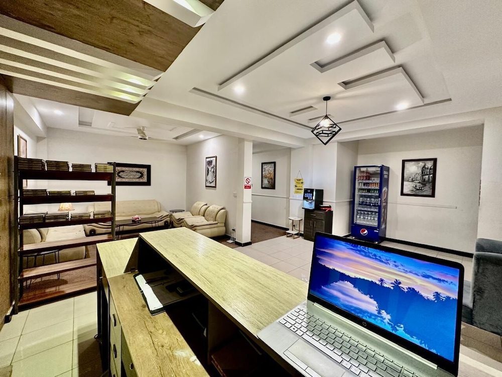 Faletti's Express - Islamabad 8/51