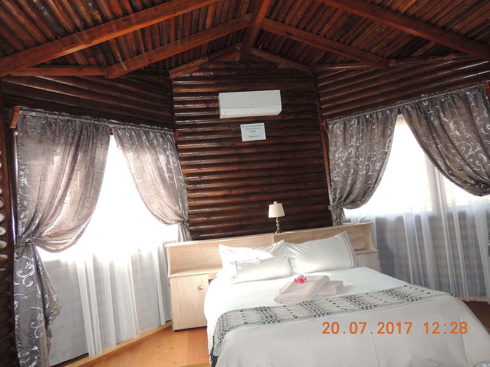 Cango Retreat 8/47