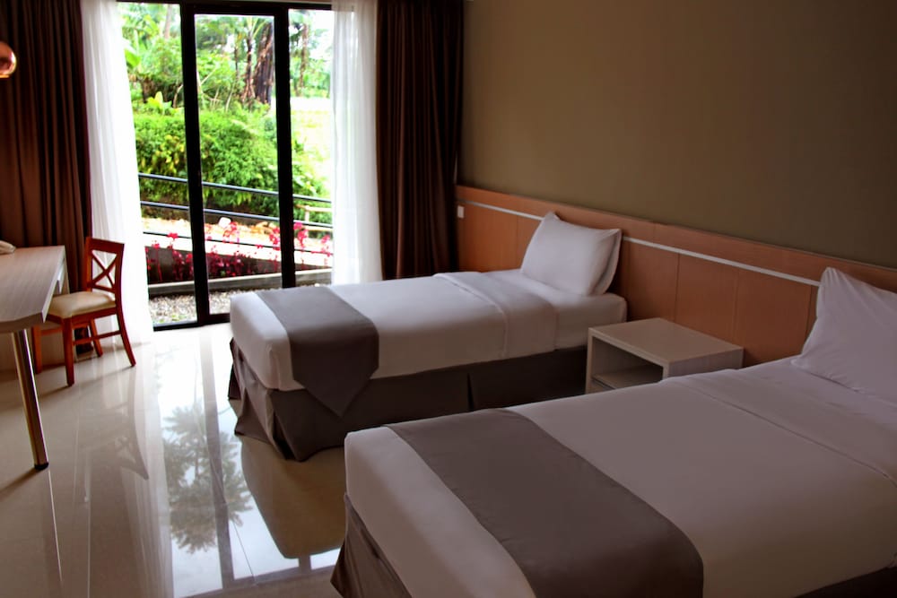 Nava Hotel Tawangmangu 30/73