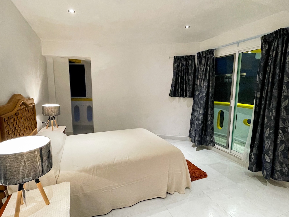 Luxury, 1 Double and 1 Single Bed