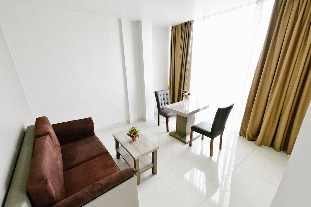 Win Grand Hotel 15/19