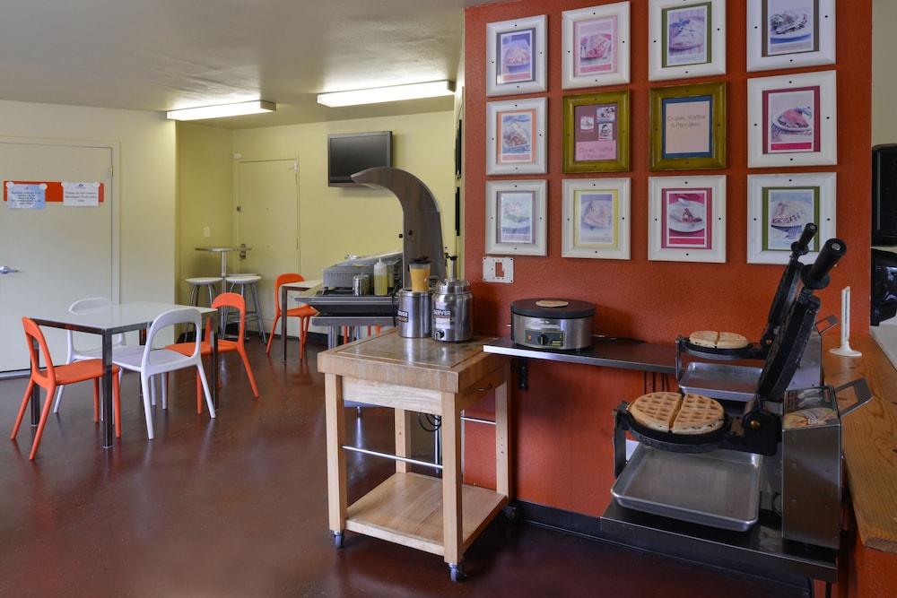 Valued Stay Madison 38/42