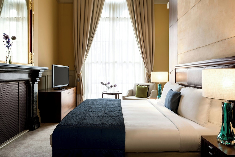 GEORGE GILBERT SCOTT, SUITE