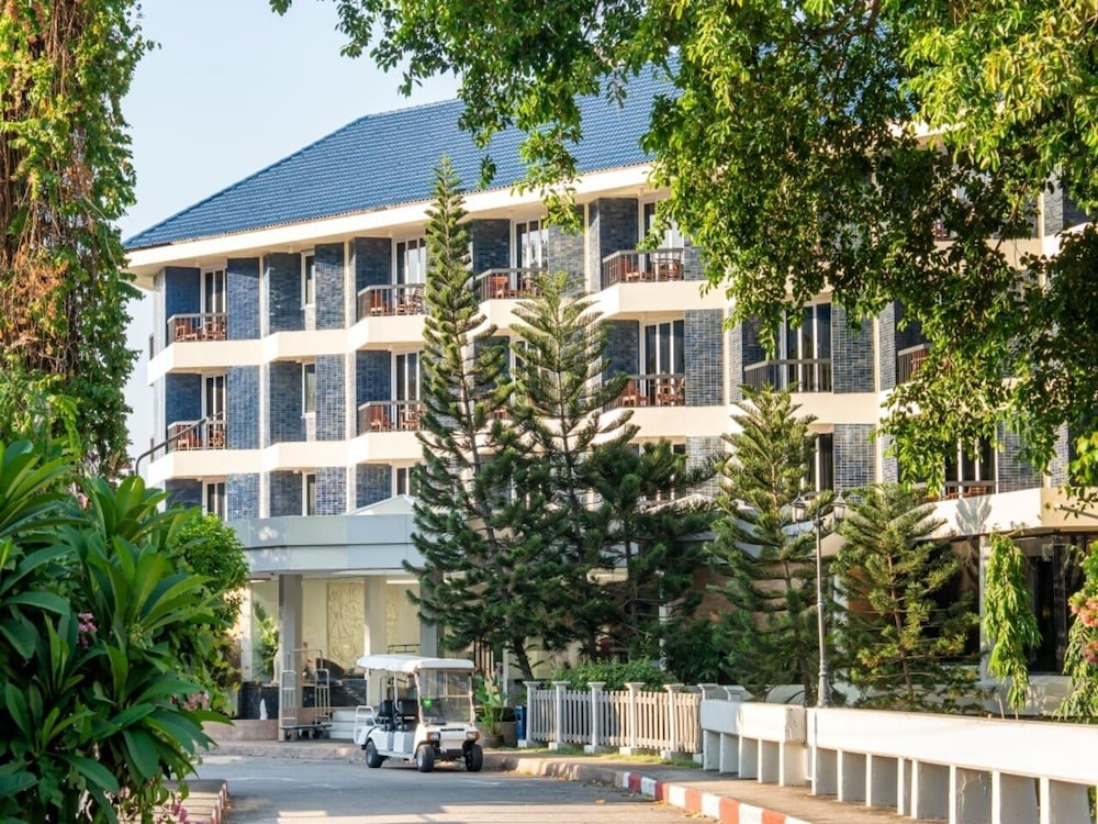 Siam Bayshore Resort Pattaya 6/66