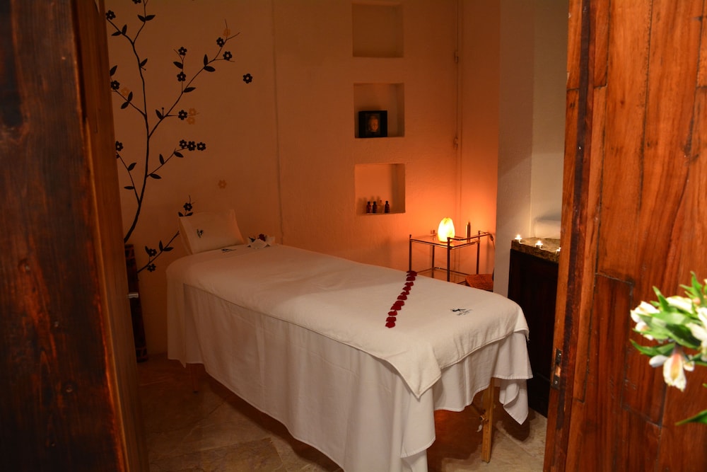 Doña Urraca Hotel &amp; Spa 38/67