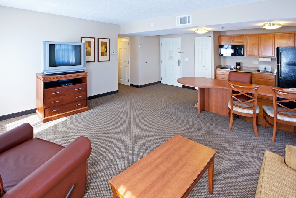 Candlewood Suites Indianapolis Downtown Medical District 36/73