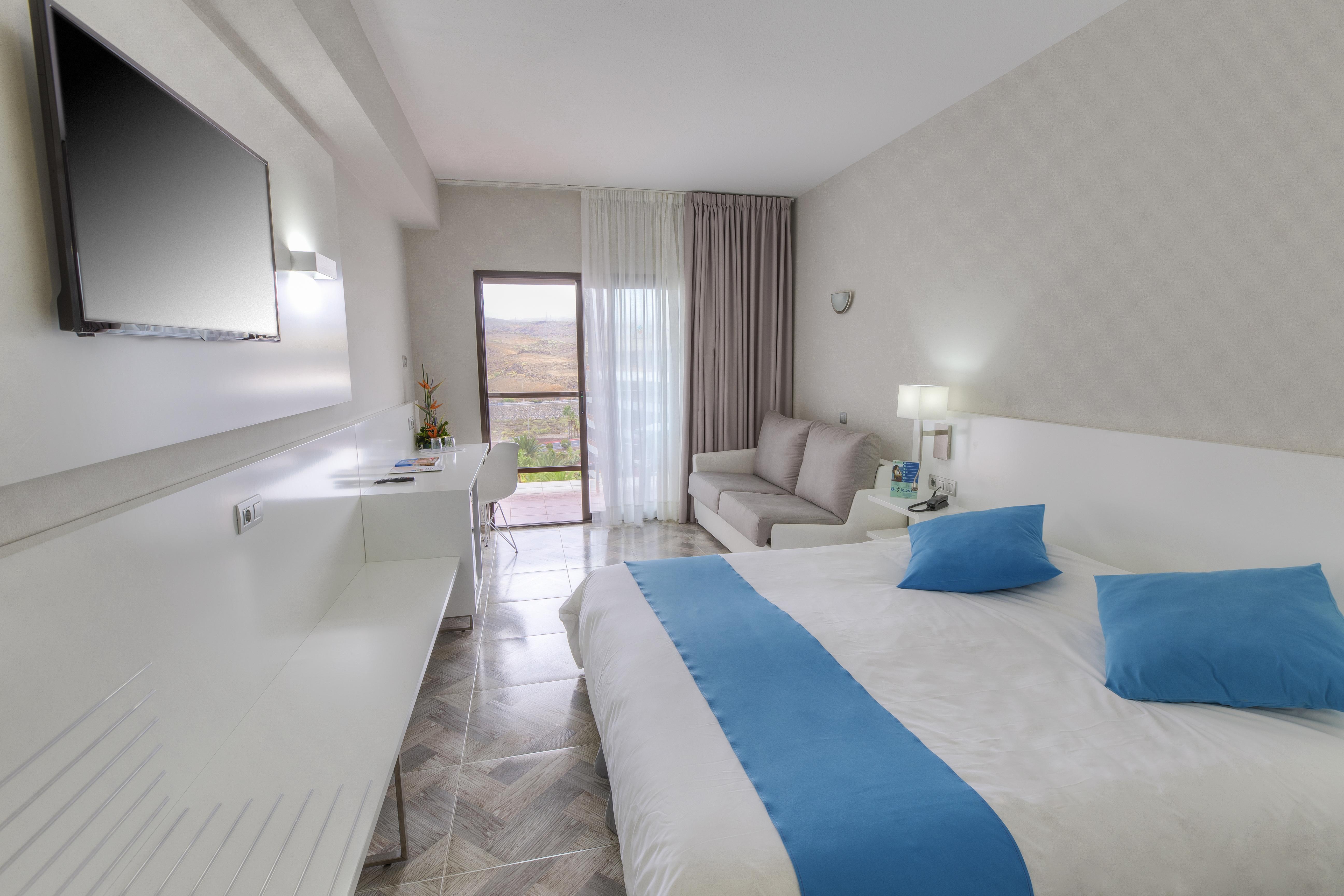 Standard, Double Bed, Balcony or Terrace