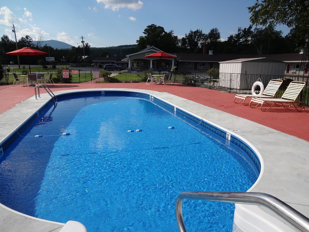 Gorham Motor Inn 40/58