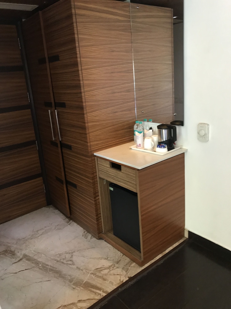 Hotel Ivory 32 52/63