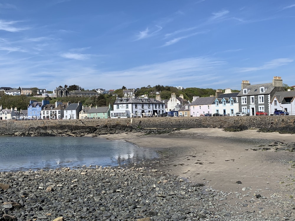 The Harbour House Hotel 46/50