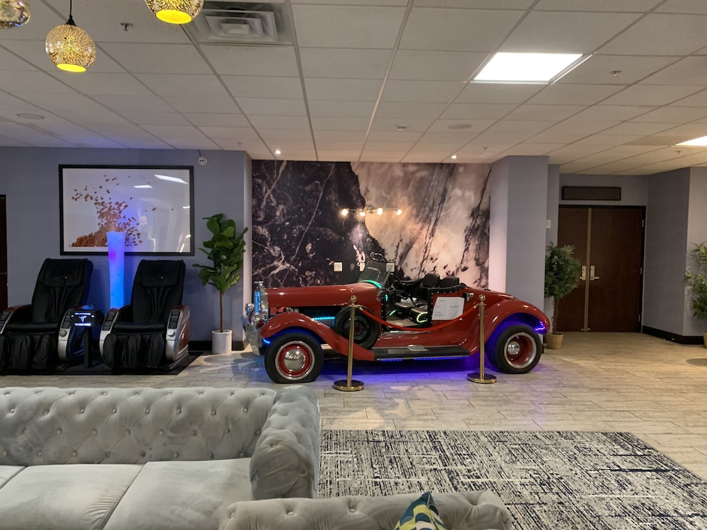 Albany Airport Inn 42/50