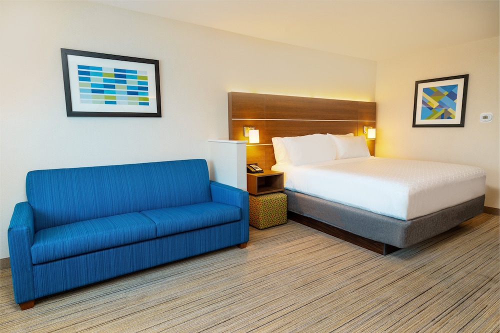 Holiday Inn Express And Suites Las Vegas E Tropicana 16/52
