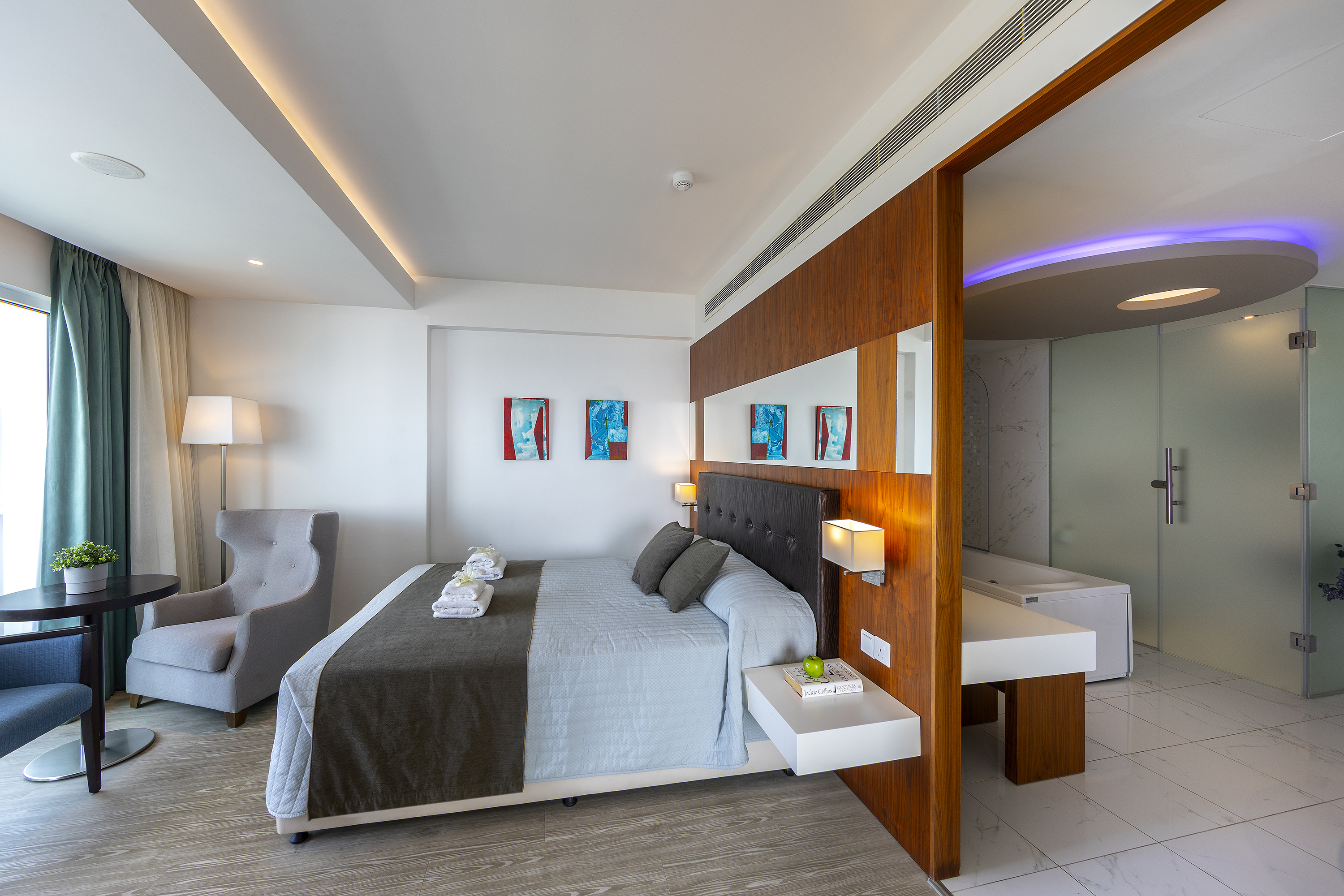 Grand, Suite, Sea View, Outdoor Jetted Tub