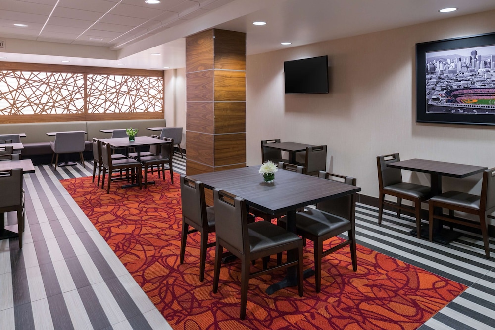 Hampton Inn San Francisco Downtown/Convention Center 19/22