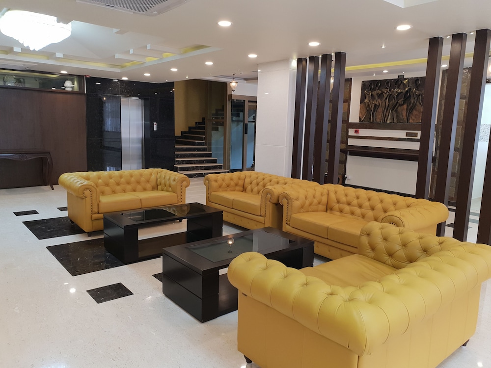 Arna Hotel 21/28