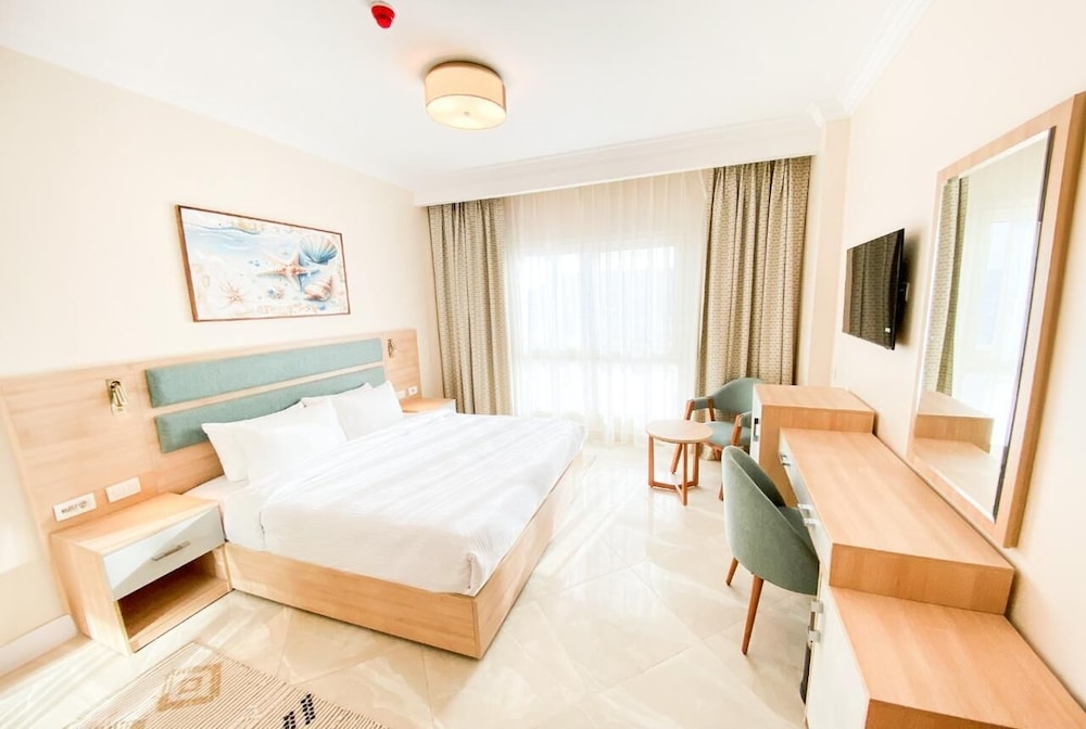 Azur One Eleven – New Alamein 23/70