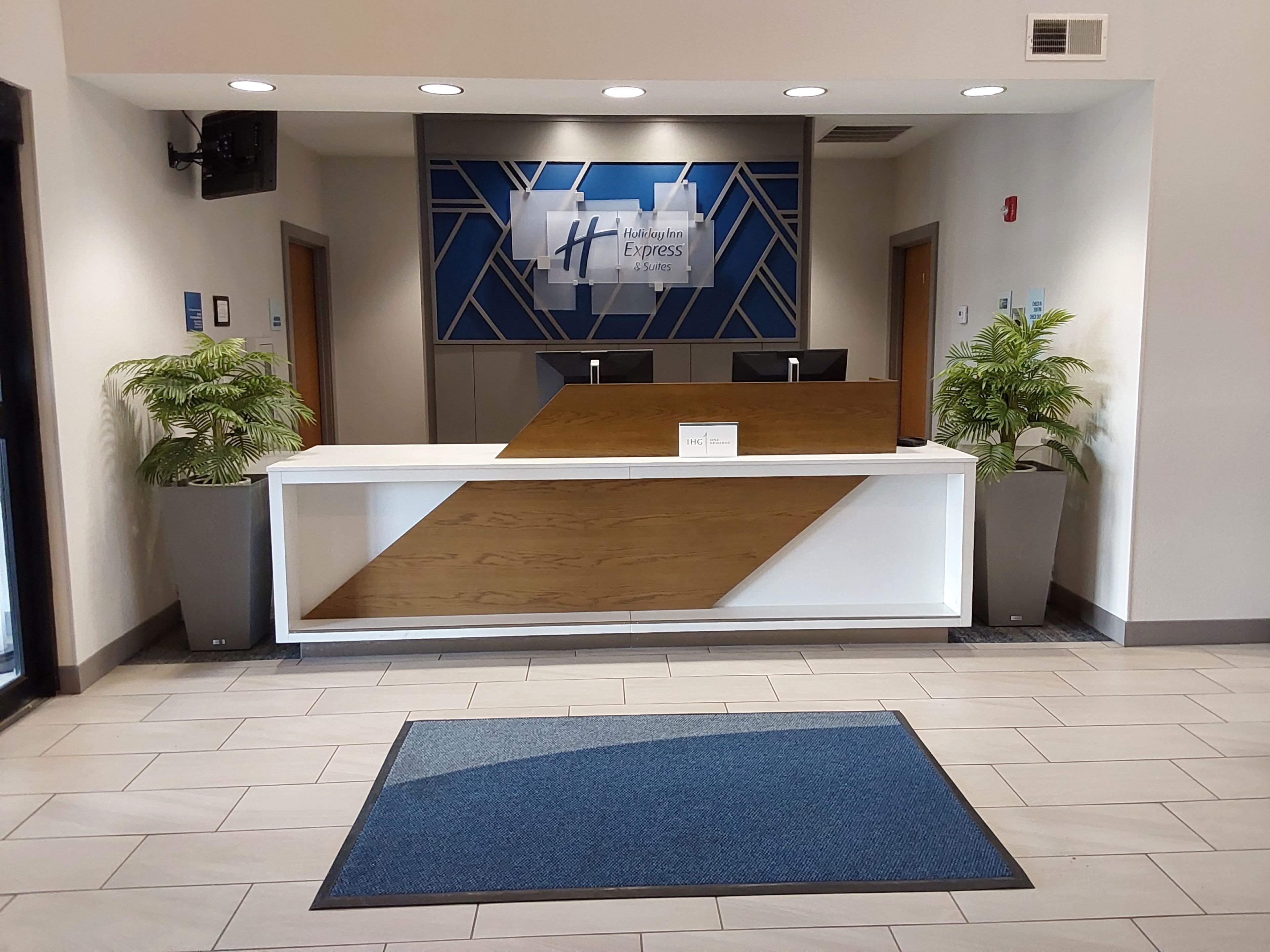 Holiday Inn Express Hotel And Suites Antigo 9/61