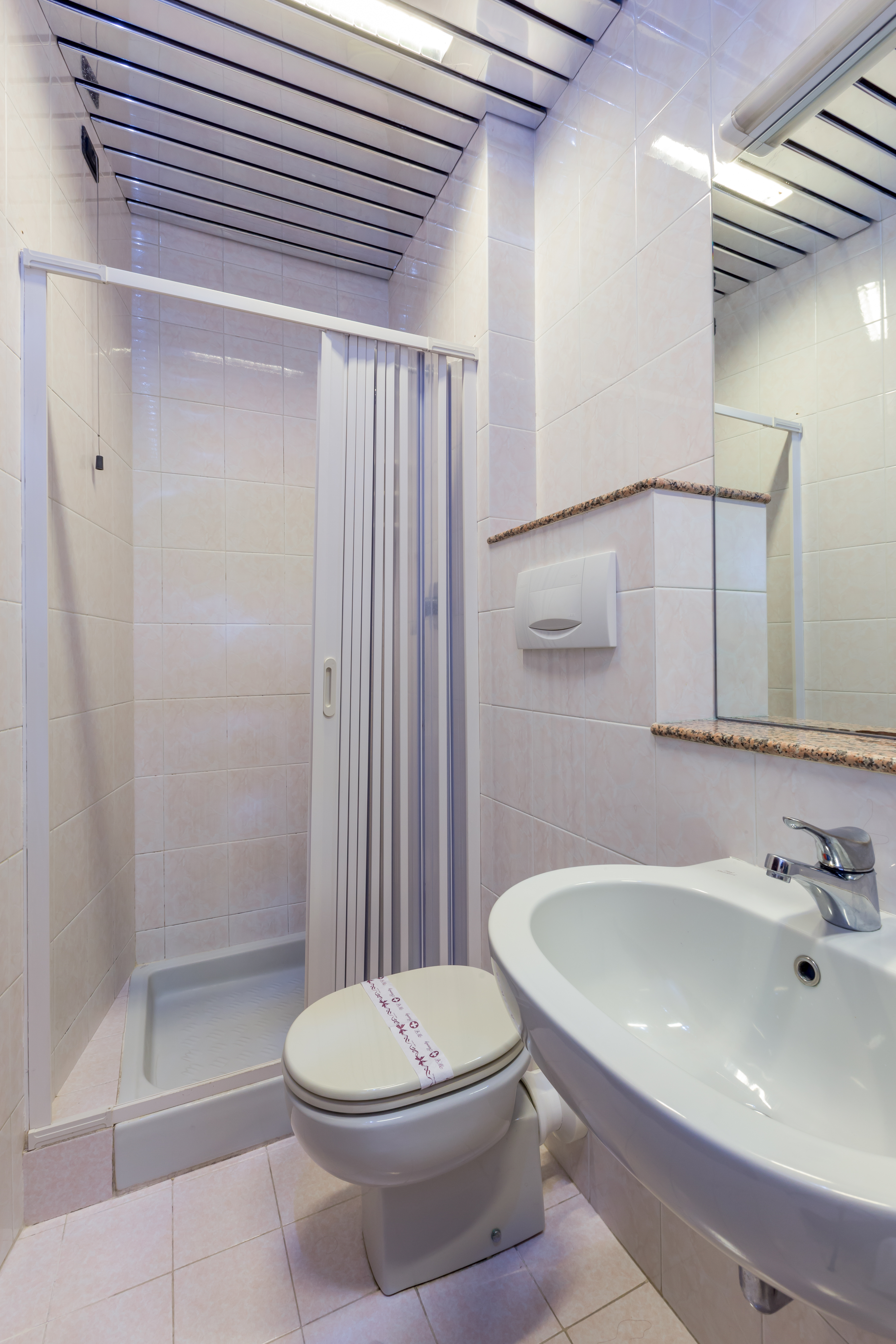 Economy, Double Bed, Adria 2/2