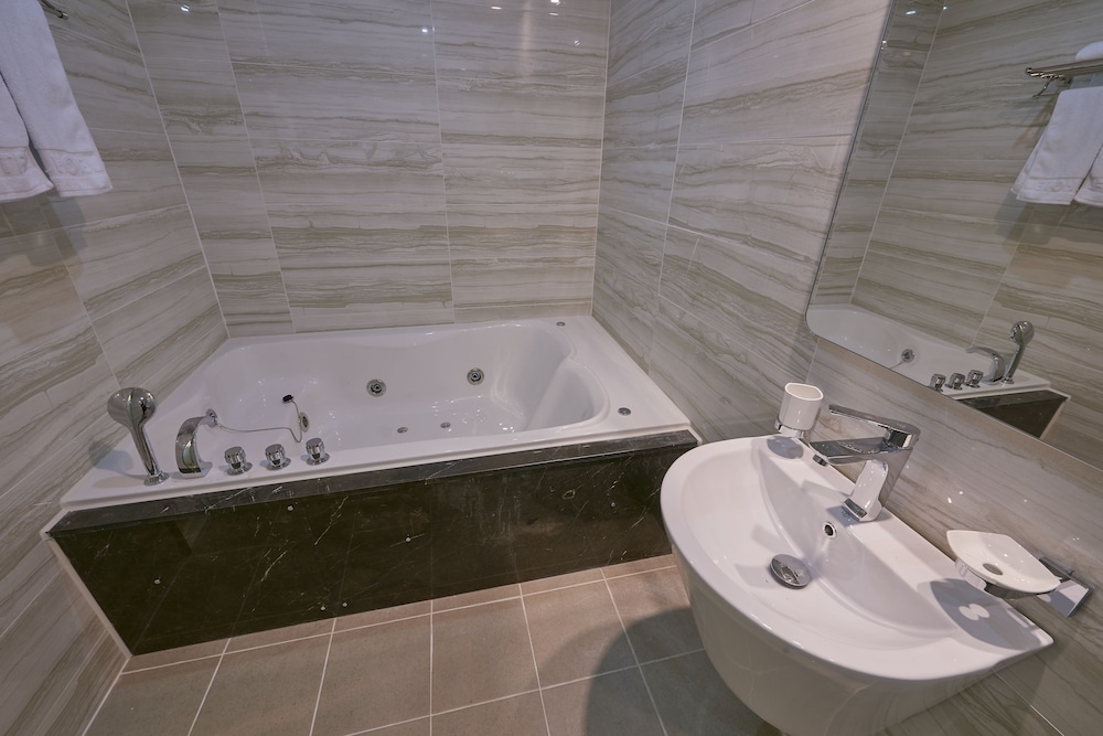 Dubai Hotel Gwangju 38/44