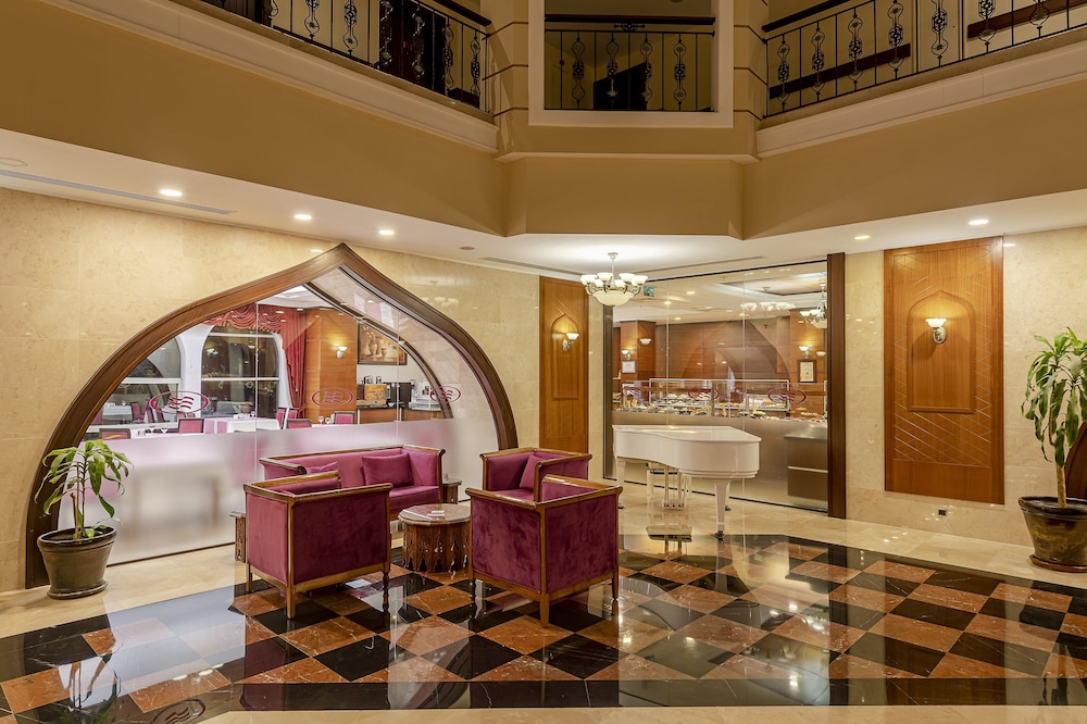 Crowne Plaza Antalya 60/83