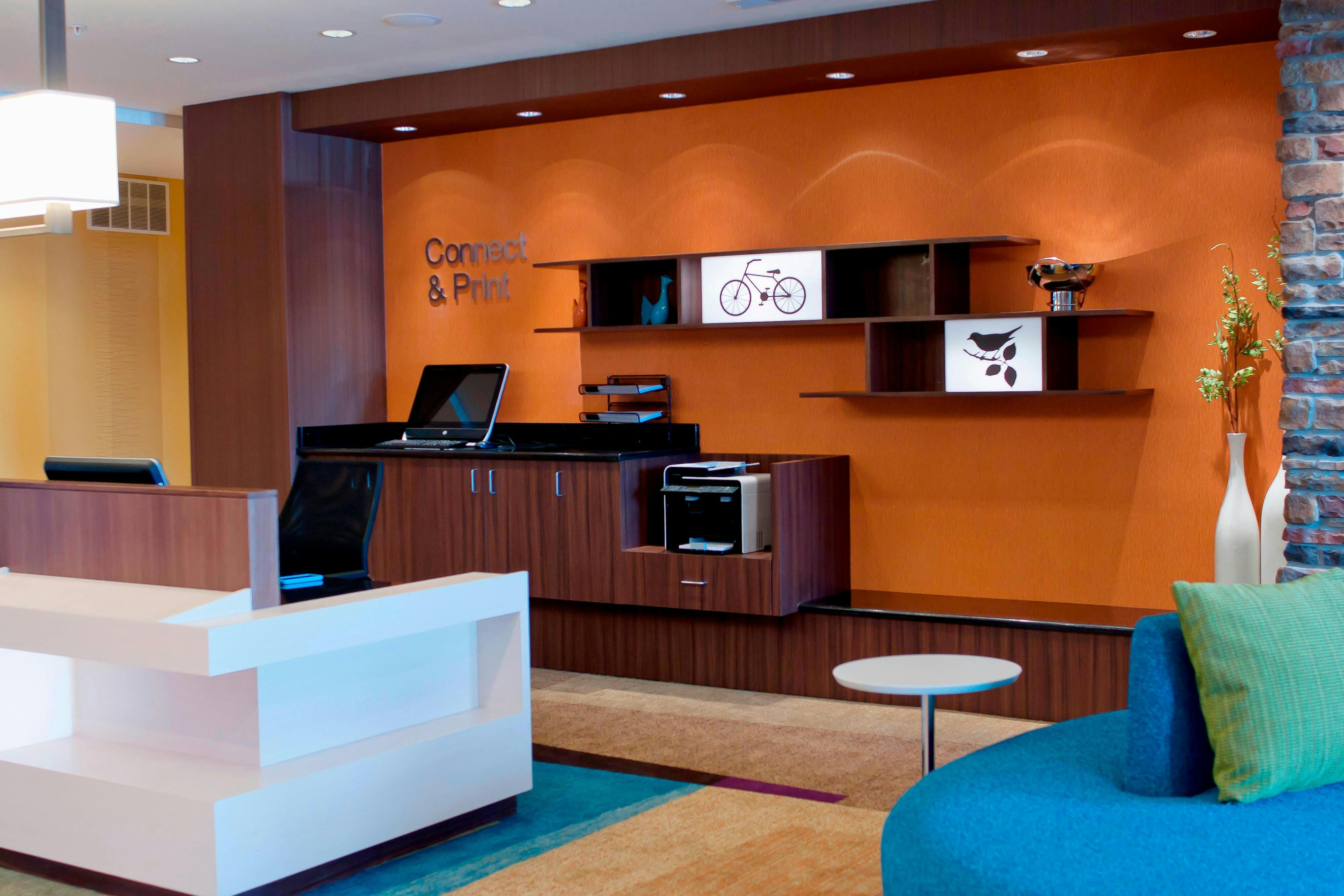 Fairfield Inn Suites Des Moines Urbandale 2/10