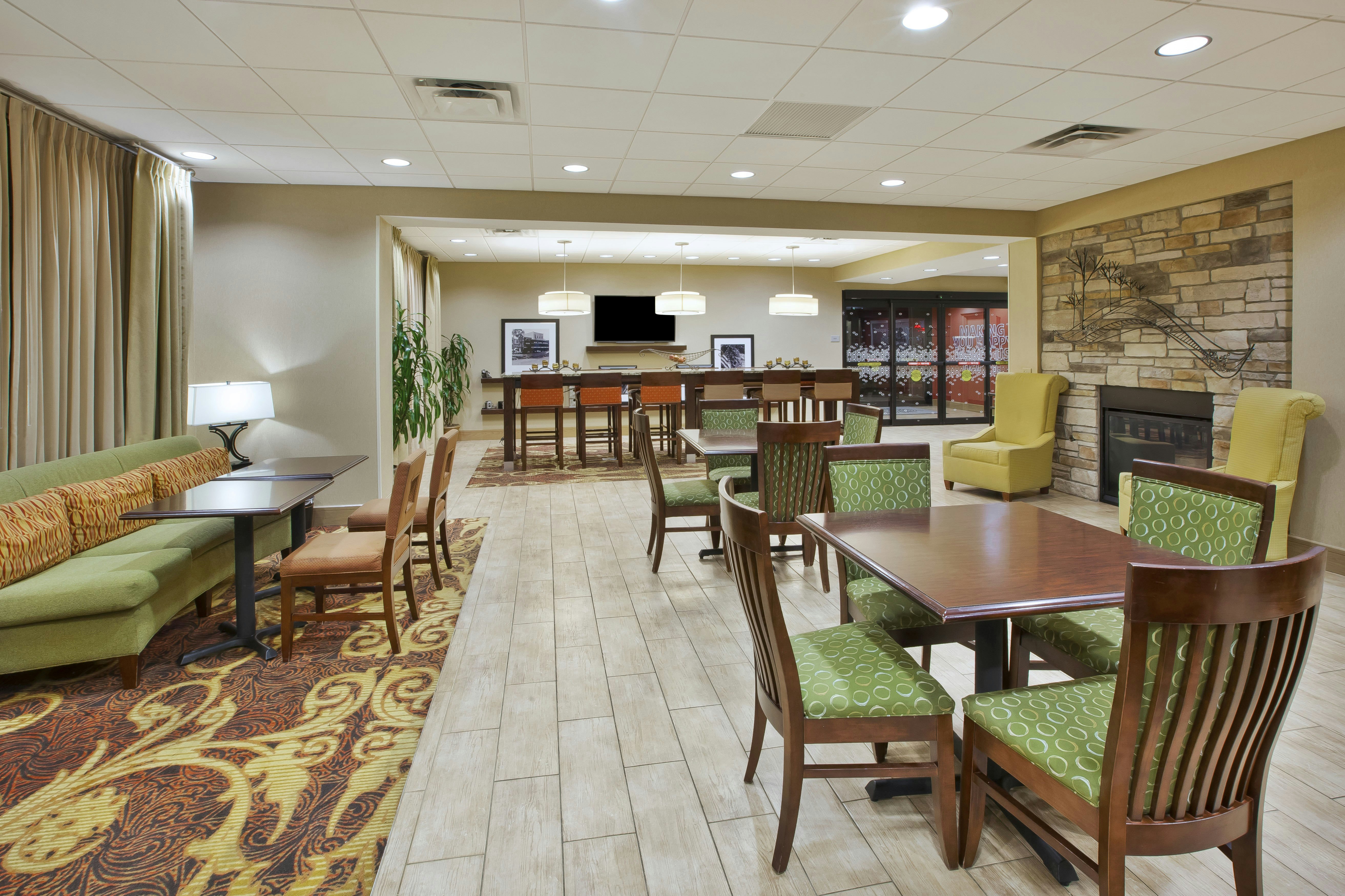 Hampton Inn Brockport 30/45