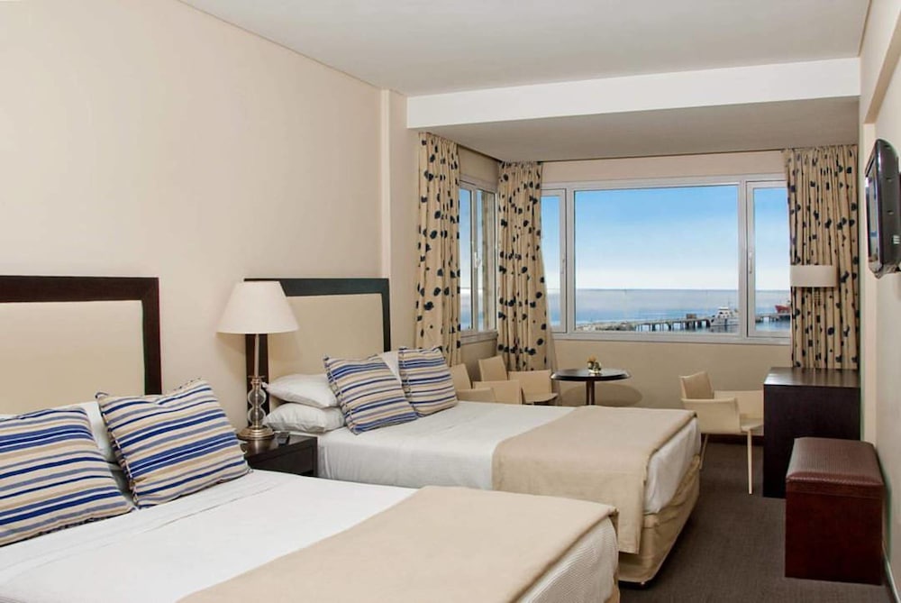 HOTEL PENINSULA VALDES 4/39