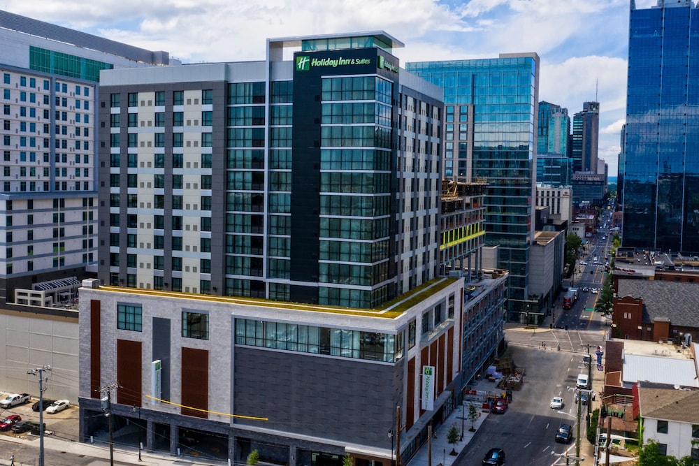 Holiday Inn & Suites Nashville Downtown Broadway 1/82