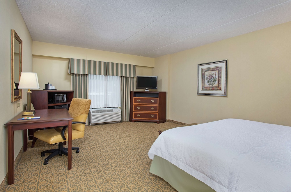 Hampton Inn Pikeville 33/76