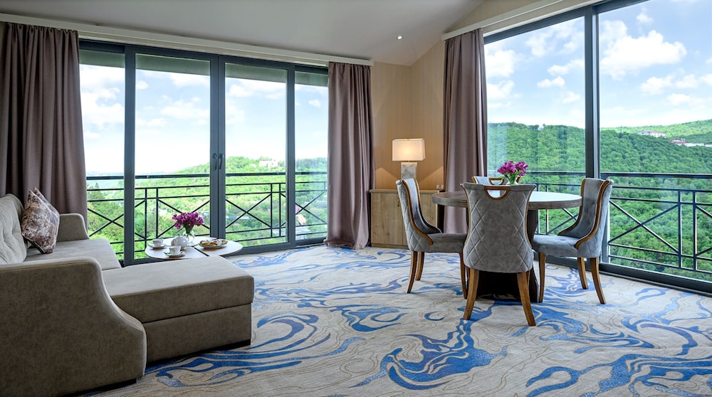 Aurora Resort by One Hotels 42/50