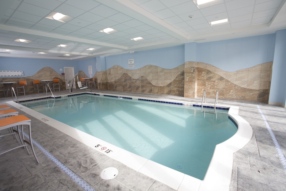 HOLIDAY INN MORGANTOWN UNIVERSITY AREA 16/41