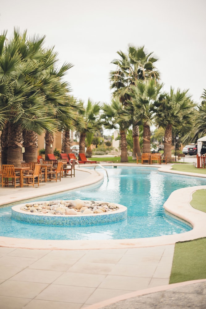 Serena Suite Park Hotel 21/25