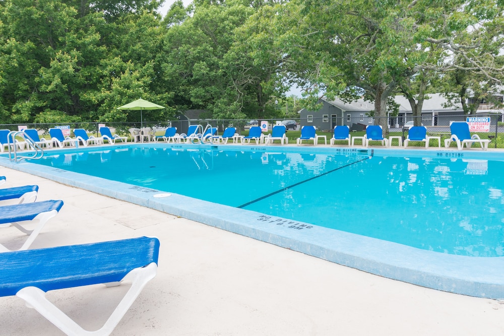 Ocean Park Inn 28/32