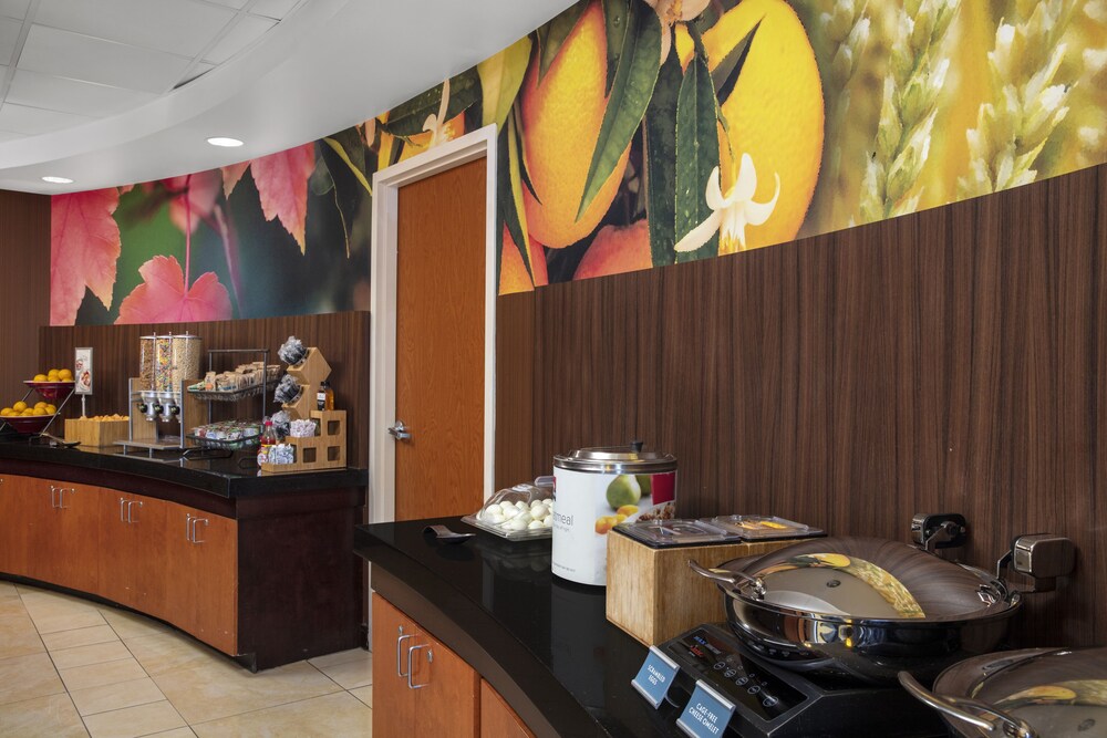 Fairfield Inn & Suites by Marriott Augusta 9/51
