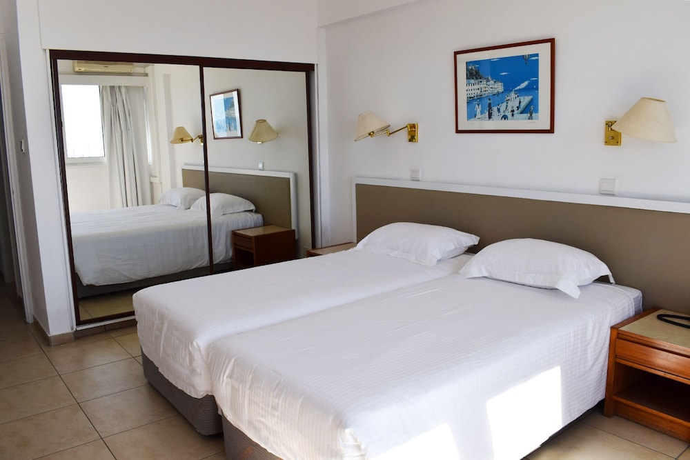 1 BEDROOM, ECONOMY, APARTMENT