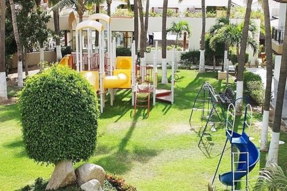Marina Fiesta Resort and Spa 59/62