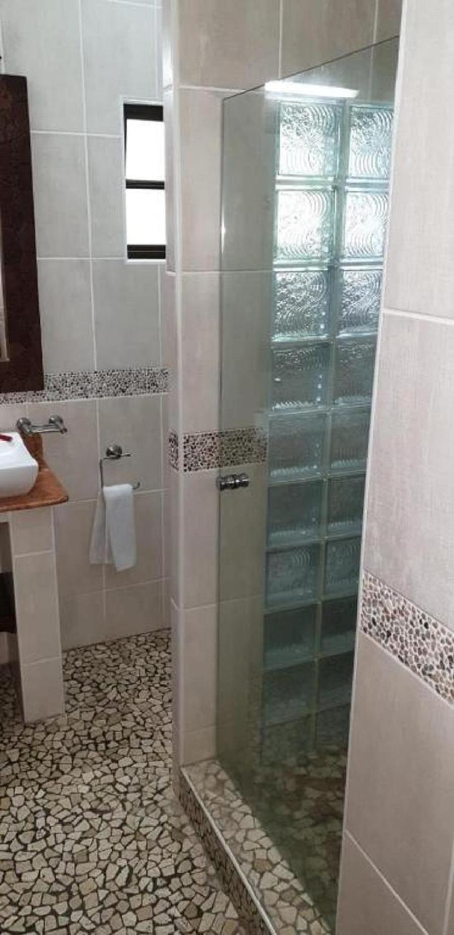 La Digue Self Catering 44/46