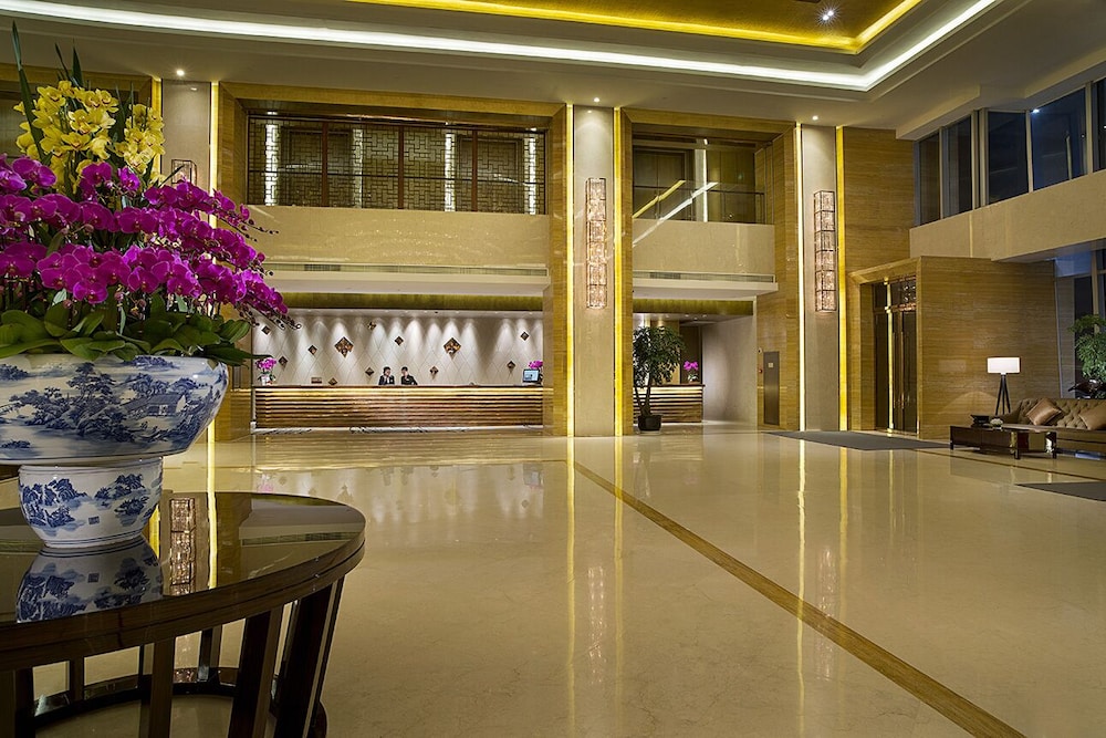 Crowne Plaza Yiwu Expo 7/50