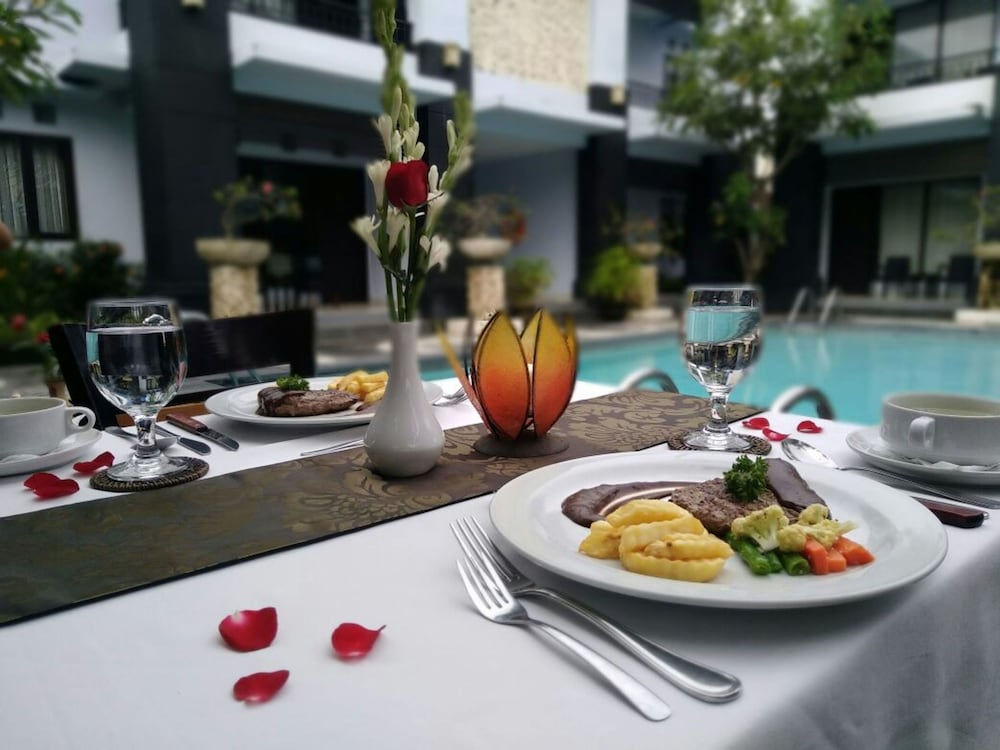 The Radiant Hotel Spa 35/50