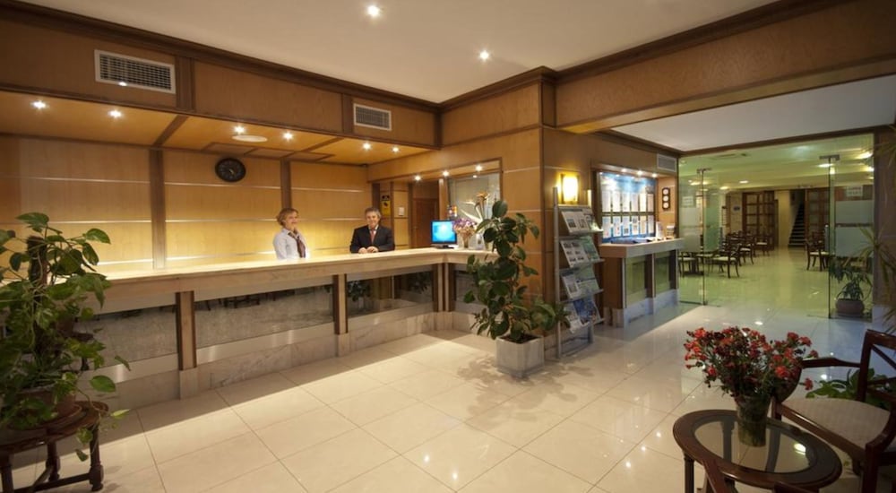 Hotel Amoros 13/69