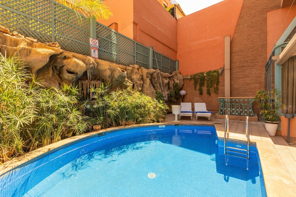 Le Caspien Hotel 9/52