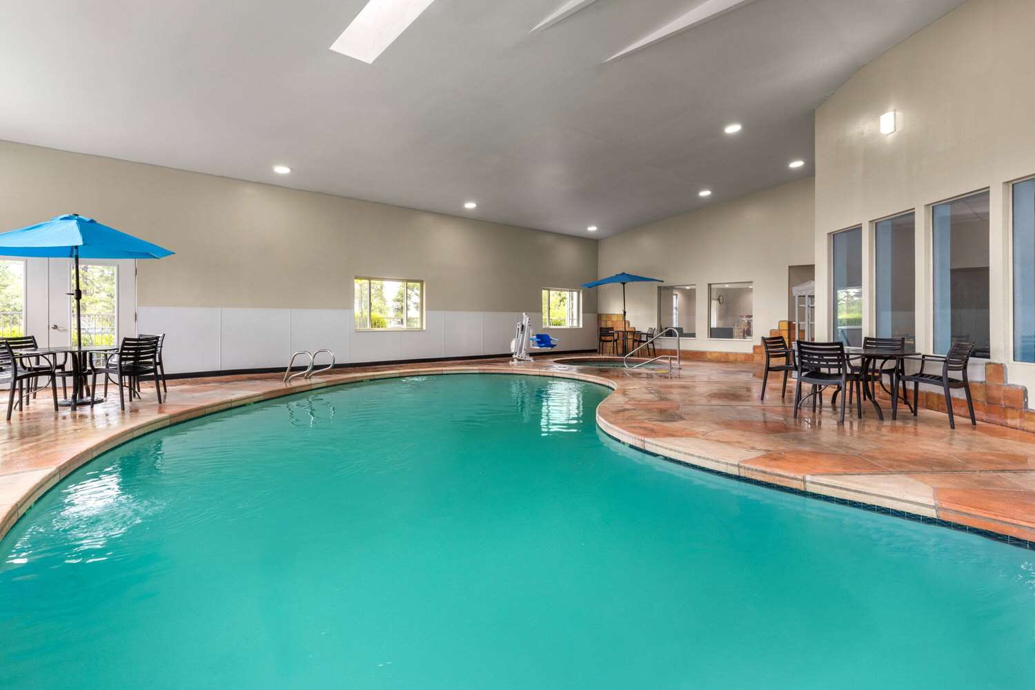 Days Inn by Wyndham Williams, AZ 28/58