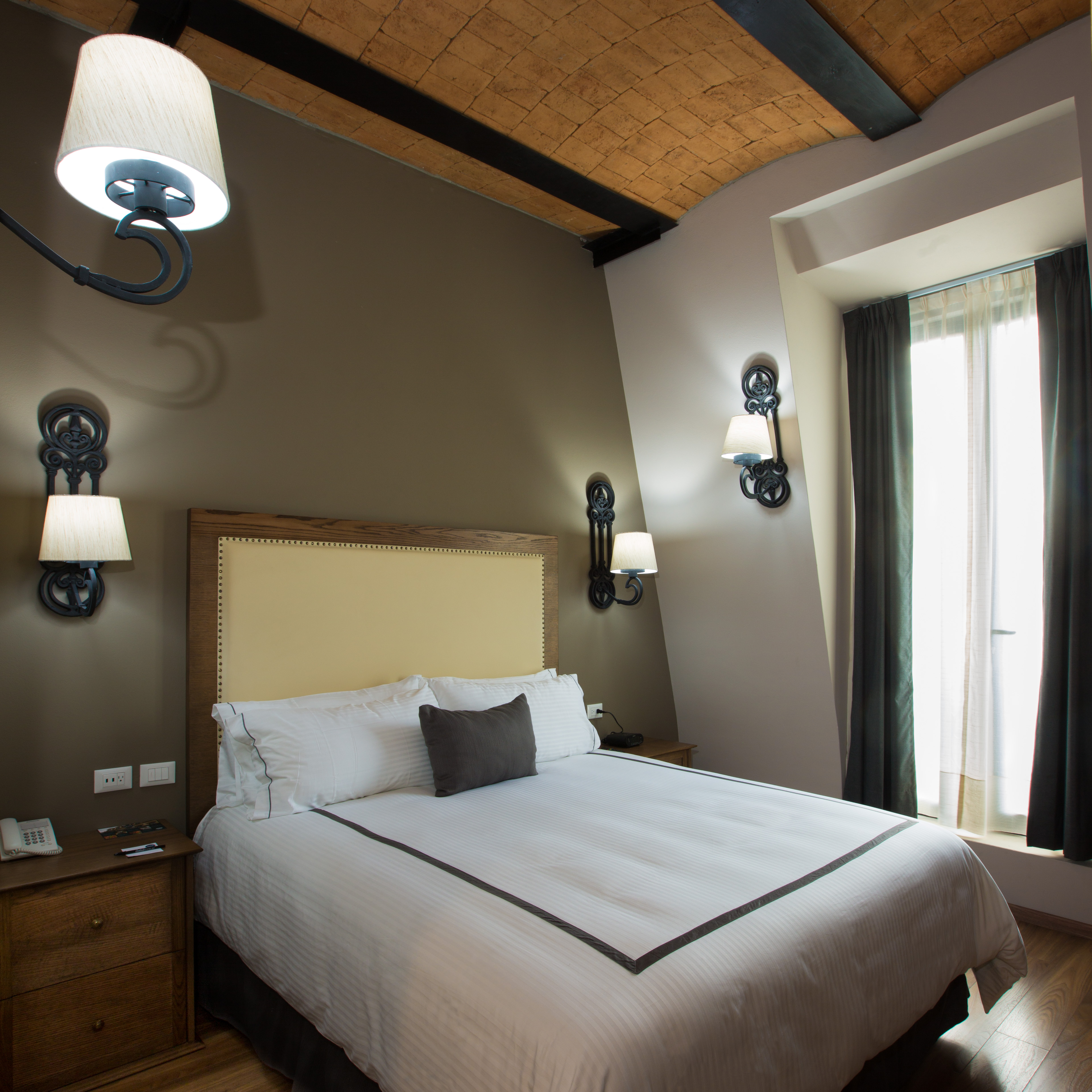 California, Deluxe, King Bed