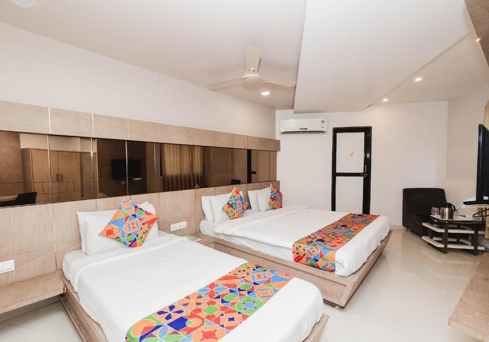HOTEL AMBER 17/46